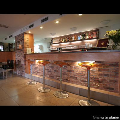 reštaurácia Ako doma, Bratislava, Lovinskeho 11